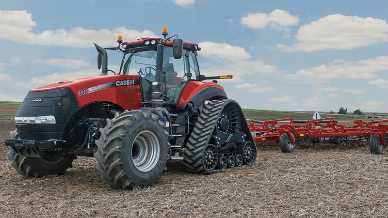 New Case IH AFS Connect Magnum 400 Tractor Includes Advanced